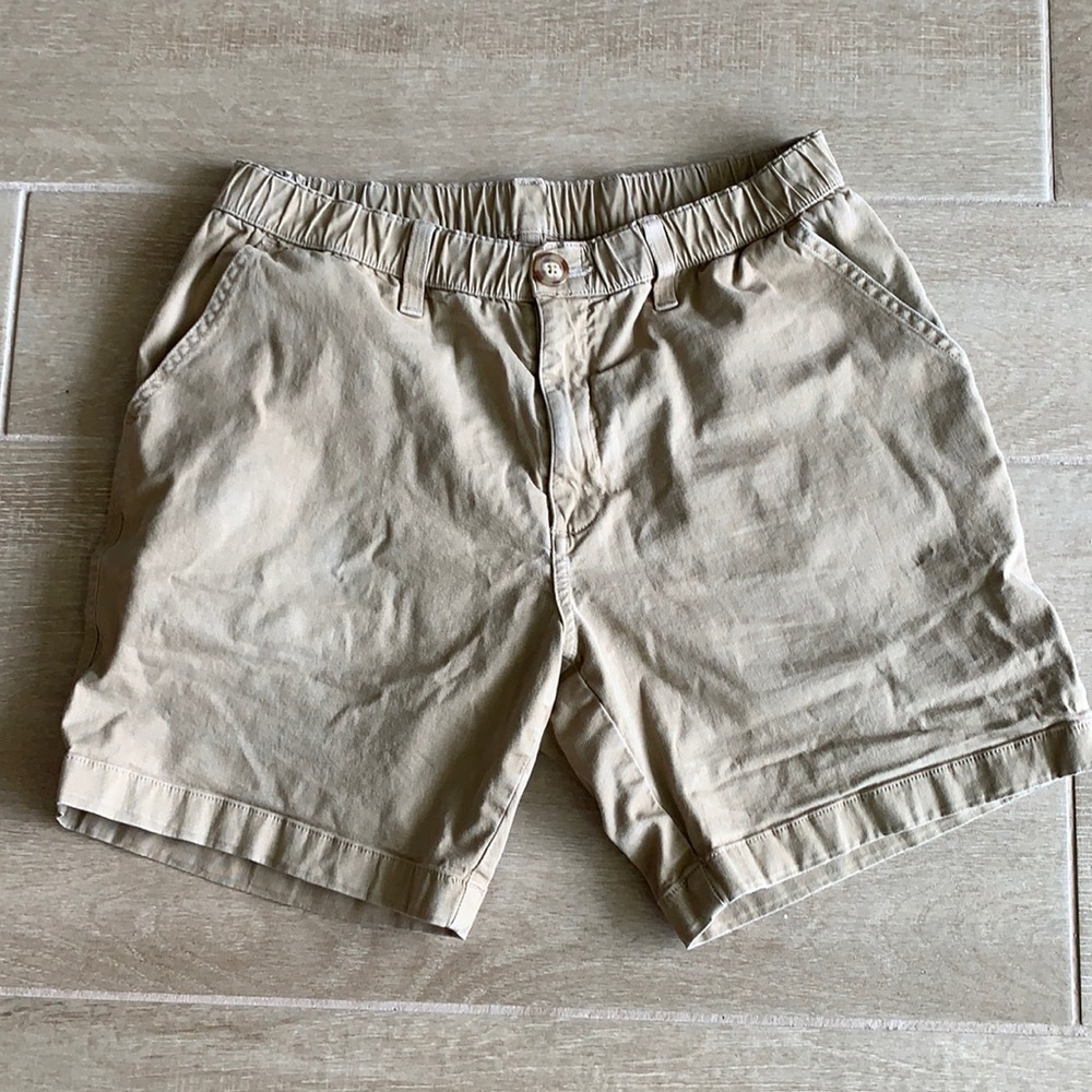 Chubbies khaki shorts 7”